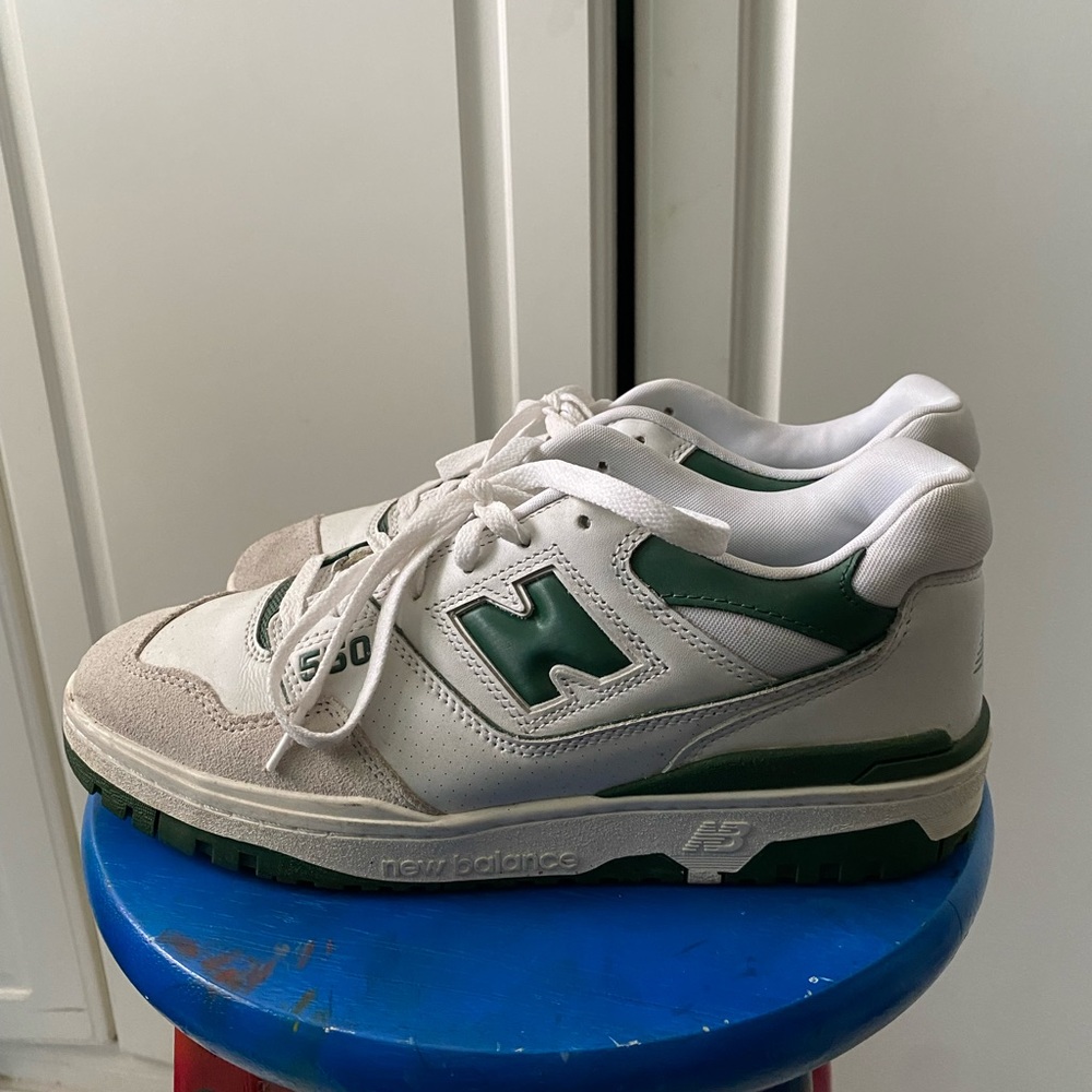 NEW BALANCE SHOE